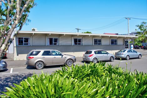 Photo of property in 10 Park Street, Thorndon, Wellington, 6011