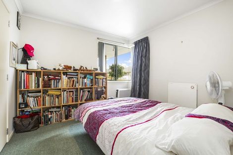 Photo of property in 23 Nobleman Place, Hamilton East, Hamilton, 3216