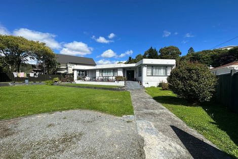 Photo of property in 22 Stokes Valley Road, Stokes Valley, Lower Hutt, 5019