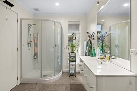 Photo of property in 4a Read Crescent, Clive, 4102