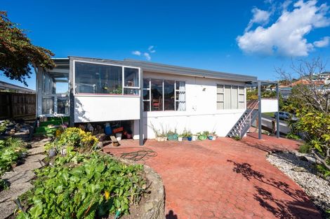 Photo of property in 97 Easther Crescent, Kew, Dunedin, 9012