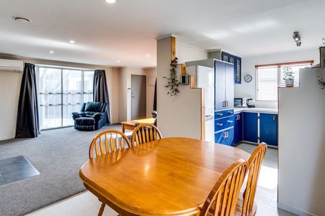 Photo of property in 22 Jeffares Place, Taradale, Napier, 4112