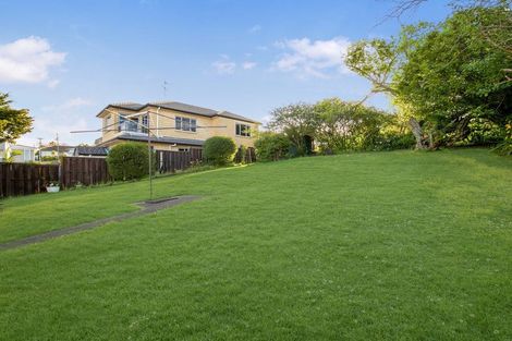 Photo of property in 4 Merville Avenue, Te Atatu South, Auckland, 0610