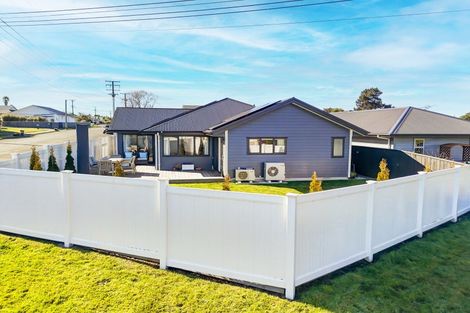 Photo of property in 32 Maxwell Avenue, Durie Hill, Whanganui, 4500