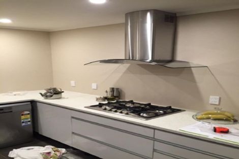 Photo of property in 1/26 Finn Place, Totara Vale, Auckland, 0629