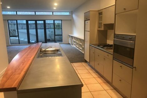 Photo of property in 28u2 Hobson Street, Thorndon, Wellington, 6011
