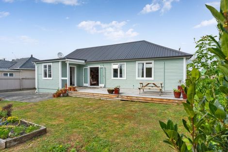 Photo of property in 33 Revans Street, Featherston, 5710