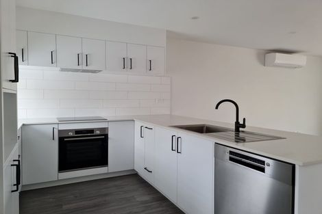 Photo of property in 6 Whakahui Lane, Mangere Bridge, Auckland, 2022