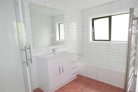 Photo of property in 29 Truby King Street, Merrilands, New Plymouth, 4312