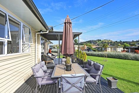 Photo of property in 75 Church Road, Taradale, Napier, 4112
