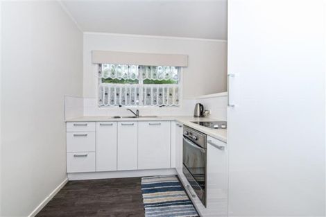 Photo of property in 1/3 Dorendia Place, Clendon Park, Auckland, 2103