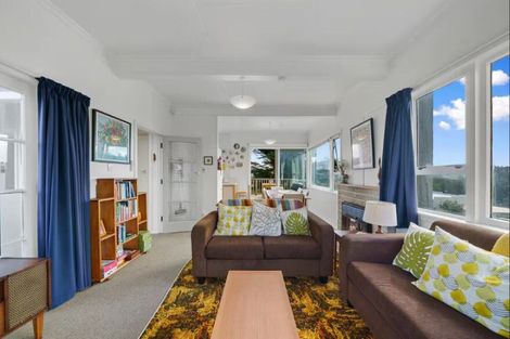 Photo of property in 22 Nelson Street, Foxton Beach, Foxton, 4815