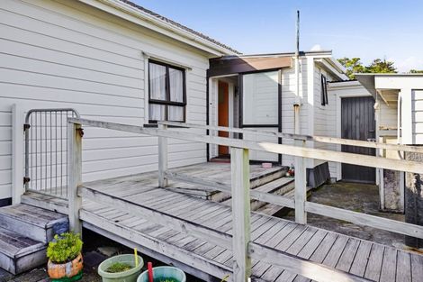 Photo of property in 158 Tasman Street, Opunake, 4616