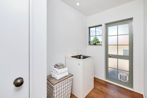 Photo of property in 20 Bushlands Park Drive, Albany, Auckland, 0632