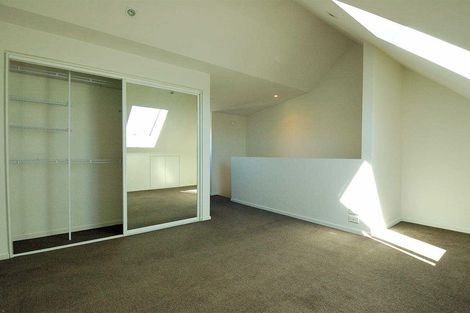 Photo of property in 10 North Avon Road, Richmond, Christchurch, 8013