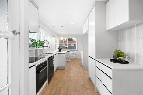 Photo of property in 10 Rosalind Street, Deanwell, Hamilton, 3206