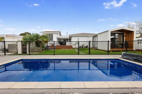 Photo of property in 3 Epsom Road, Mount Maunganui, 3116