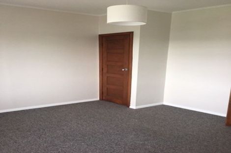 Photo of property in 168 Sutherland Road, Lyall Bay, Wellington, 6022