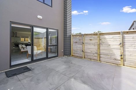 Photo of property in 9u1 Surrey Street, Tawa, Wellington, 5028