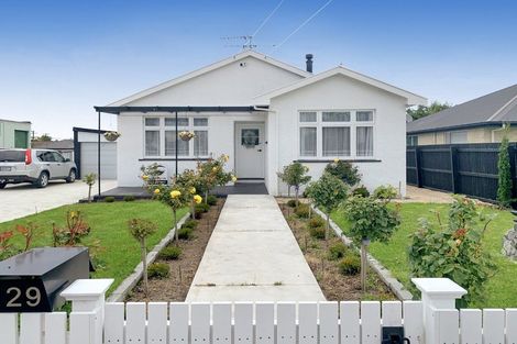 Photo of property in 129 Mcmurdo Street, Tinwald, Ashburton, 7700