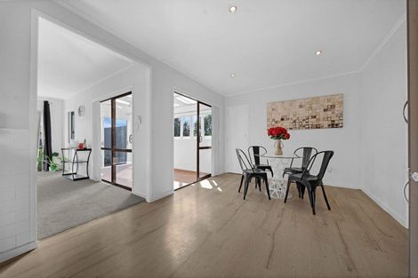 Photo of property in 59 West Harbour Drive, West Harbour, Auckland, 0618