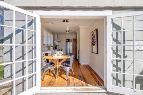 Photo of property in 69 Seddon Street, Takaro, Palmerston North, 4412