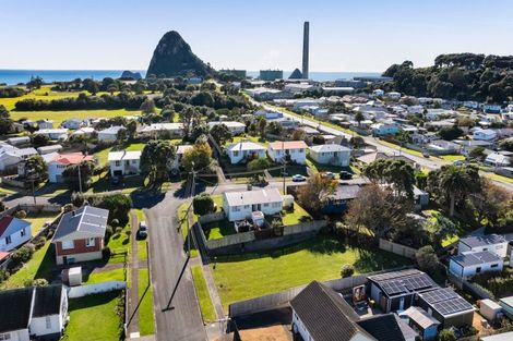 Photo of property in 3 Tumai Street, Spotswood, New Plymouth, 4310