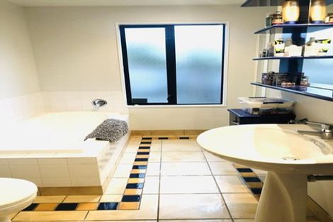 Photo of property in 5 Kinleys Lane, St Albans, Christchurch, 8014