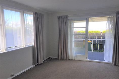 Photo of property in 47 Luckens Road, West Harbour, Auckland, 0618