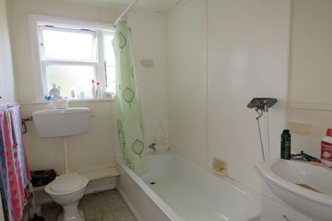 Photo of property in 48 Domett Street, Westport, 7825