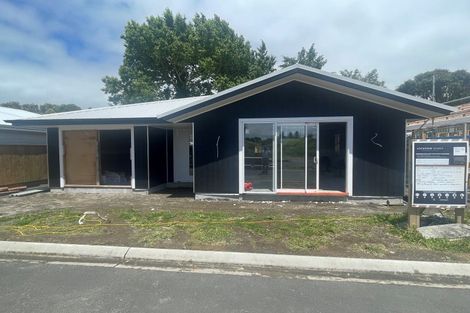 Photo of property in 11 Pisanio Way, Stratford, 4332