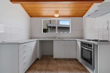 Photo of property in 906 Papamoa Beach Road, Papamoa Beach, Papamoa, 3118