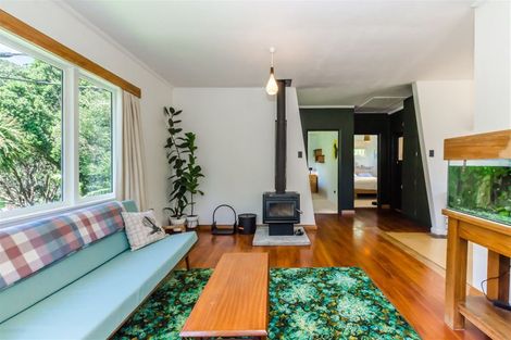 Photo of property in 27 Wellington Road, Paekakariki, 5034