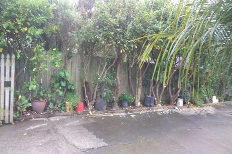 Photo of property in 16d Roick Parade, Glen Eden, Auckland, 0602