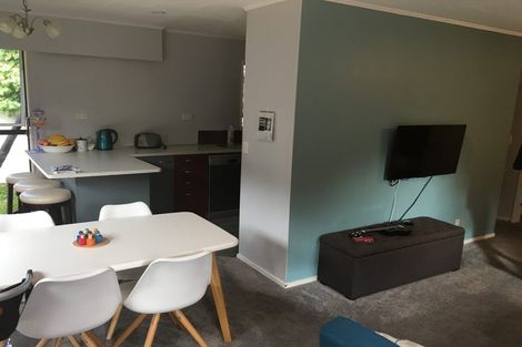 Photo of property in 28 Kanawa Street, Waikanae, 5036