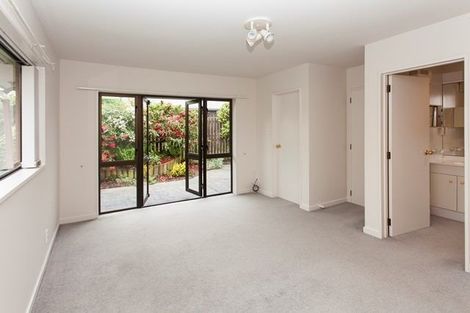 Photo of property in 29 Garreg Road, Fendalton, Christchurch, 8052