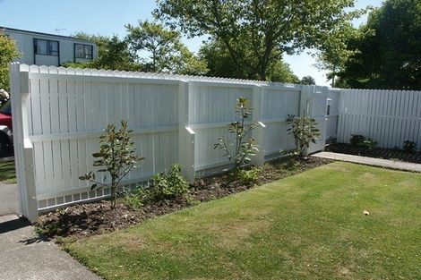 Photo of property in 9 Wadeley Road, Ilam, Christchurch, 8041