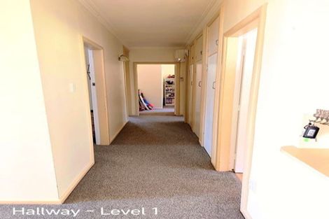Photo of property in 353 Main Road, Tawa, Wellington, 5028