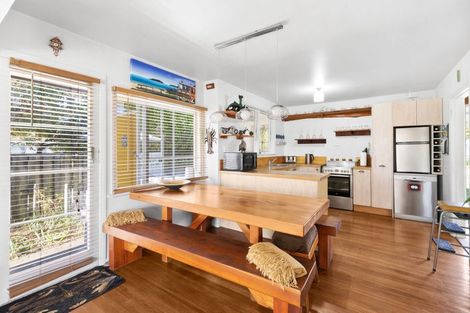 Photo of property in 684 Abel Tasman Drive, Clifton, Takaka, 7183