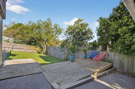 Photo of property in 27 Amorino Drive, Red Beach, 0932