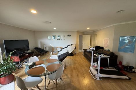 Photo of property in 6 Conacher Close, East Tamaki Heights, Auckland, 2016