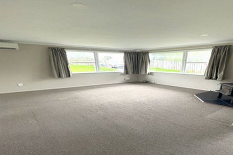 Photo of property in 76 Fitzwater Place, Henderson, Auckland, 0612