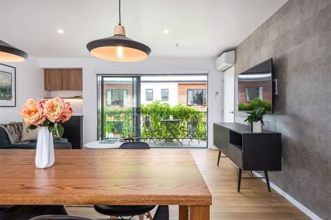 Photo of property in 2/211 Worcester Street, Christchurch Central, Christchurch, 8011