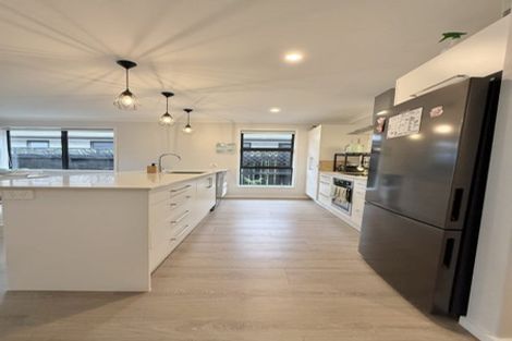 Photo of property in 51 Hills View Drive, Papamoa, 3118