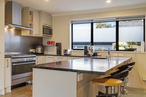 Photo of property in 5a Rewa Street, New Lynn, Auckland, 0600