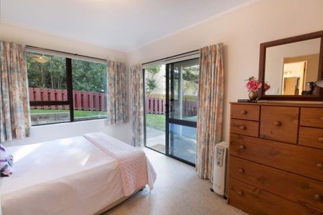 Photo of property in 27a Shackle Lane, Whitby, Porirua, 5024