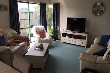 Photo of property in 63 Balmoral Drive, Hilltop, Taupo, 3330