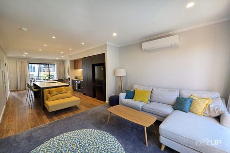 Photo of property in 4/35 Marine Parade, Hobsonville, Auckland, 0616