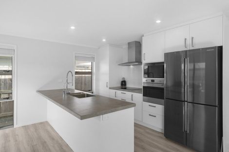Photo of property in 176 Te Okuroa Drive, Papamoa, 3118