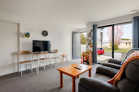 Photo of property in 2u2 Masefield Drive, Enderley, Hamilton, 3214
